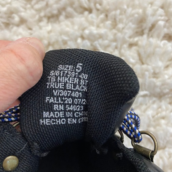 Gap Baby Size 5 Lace Up Ankle Hiker Combat Boot Faux Leather Gorpcore Comfort - Picture 9 of 9